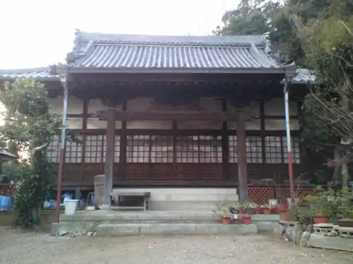 慈恩寺の本殿・本堂