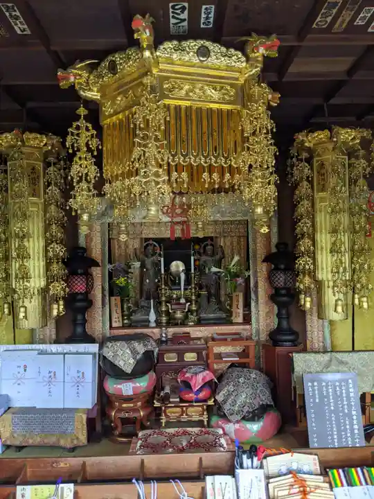 小山寺の本殿・本堂