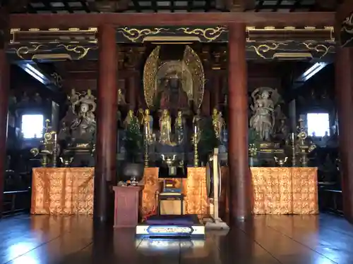 報恩寺の本殿・本堂