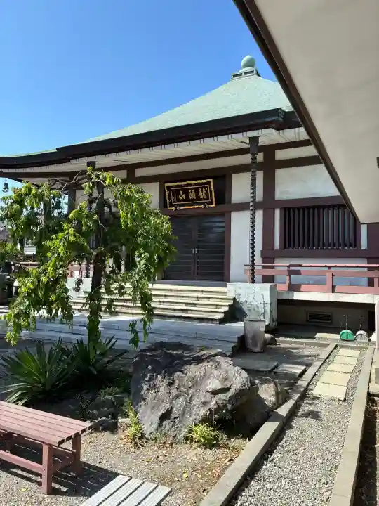 明王寺密蔵院の{uncategorized: "未分類", other: "その他", undefined: "問題あり", building: "その他建物", grave: "お墓", sacred_gate: "鳥居", guardian: "狛犬", statue: "像", buddha: "仏像", history: "歴史", nature: "自然", garden: "庭園", animal: "動物", pagoda: "塔", temizu: "手水舎", mountain_gate: "山門・神門", sanctuary: "本殿・本堂", subordinate: "末社・摂社", art: "芸術", scenery: "景色", jizo: "地蔵", ema: "絵馬", goshuin: "御朱印", omikuji: "おみくじ", items: "授与品その他", amulet: "お守り", goshuincho: "御朱印帳", eats: "食事", festival: "お祭り", votive_dance: "神楽", shichigosan: "七五三参", wedding: "結婚式", experience: "体験その他", initially: "初詣", around: "周辺", anti_infection: "感染症対策"}