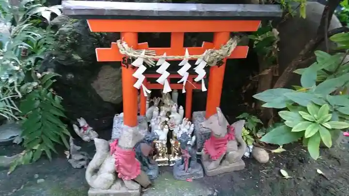 讃岐小白稲荷神社の鳥居