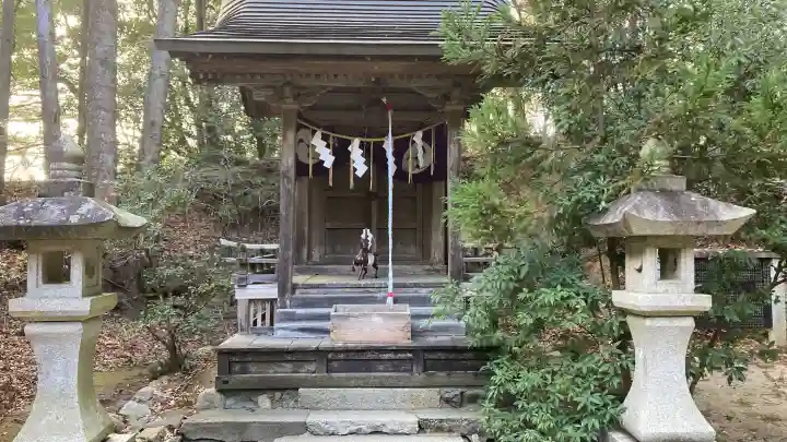 相馬中村神社の{uncategorized: "未分類", other: "その他", undefined: "問題あり", building: "その他建物", grave: "お墓", sacred_gate: "鳥居", guardian: "狛犬", statue: "像", buddha: "仏像", history: "歴史", nature: "自然", garden: "庭園", animal: "動物", pagoda: "塔", temizu: "手水舎", mountain_gate: "山門・神門", sanctuary: "本殿・本堂", subordinate: "末社・摂社", art: "芸術", scenery: "景色", jizo: "地蔵", ema: "絵馬", goshuin: "御朱印", omikuji: "おみくじ", items: "授与品その他", amulet: "お守り", goshuincho: "御朱印帳", eats: "食事", festival: "お祭り", votive_dance: "神楽", shichigosan: "七五三参", wedding: "結婚式", experience: "体験その他", initially: "初詣", around: "周辺", anti_infection: "感染症対策"}
