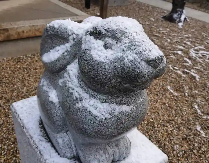 三輪神社の狛犬