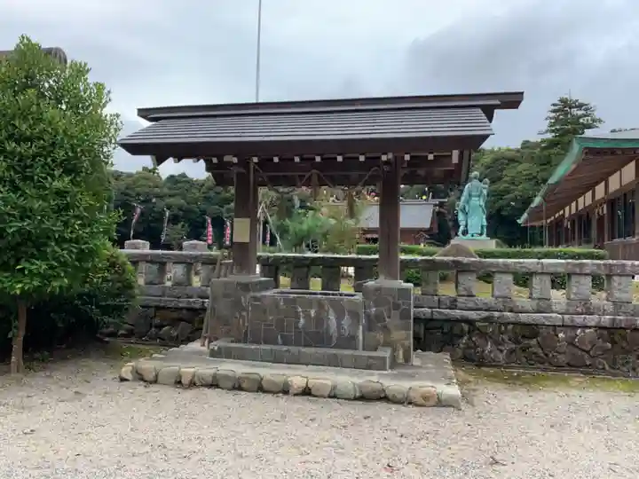松江護國神社の手水舎