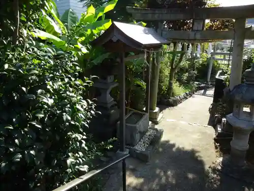 横浜御嶽神社の手水舎