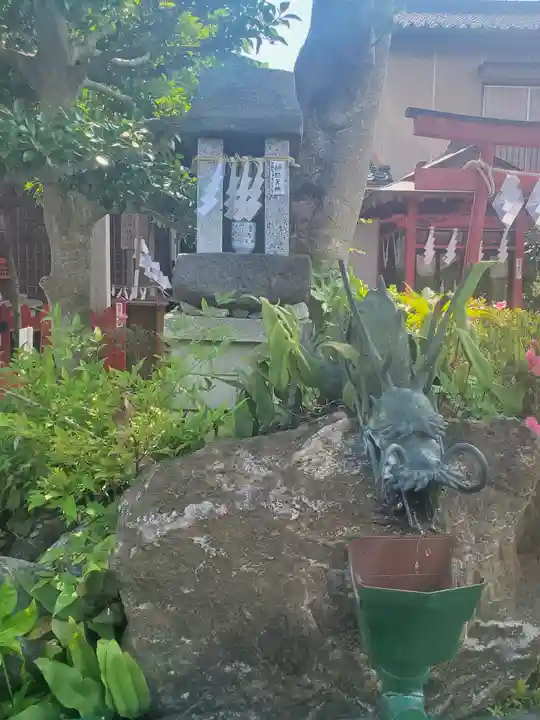 富士浅間宮の像