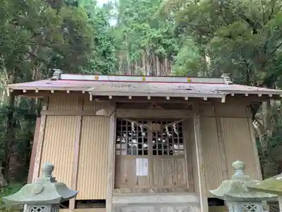 嚴嶋神社の本殿・本堂
