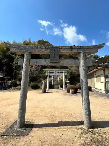 烏帽子岩神社(山口県)