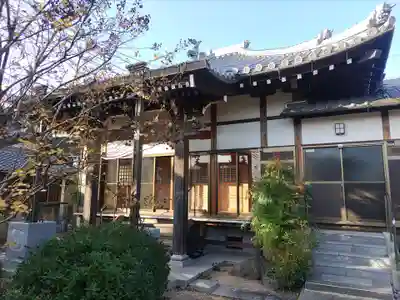 改定寺の本殿・本堂