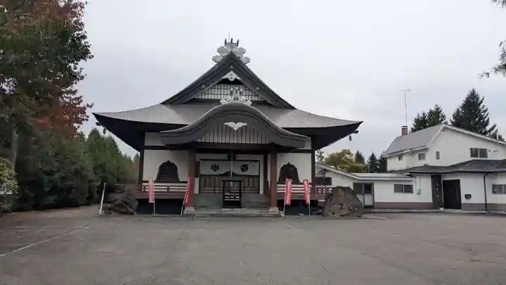 照覺寺の本殿・本堂