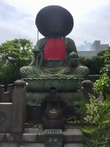 霊巌寺の地蔵