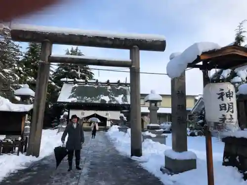 神明社の鳥居