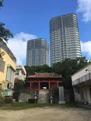 安里八幡宮の建物その他