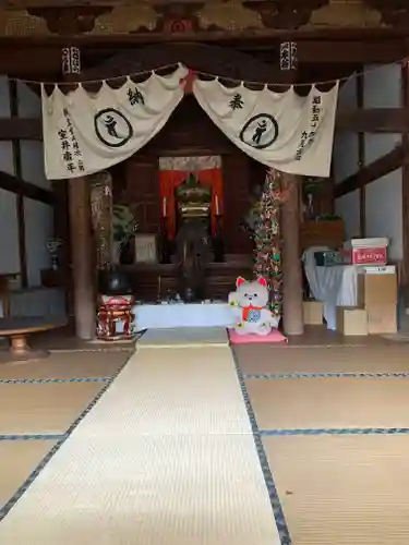 慈恩寺の本殿・本堂