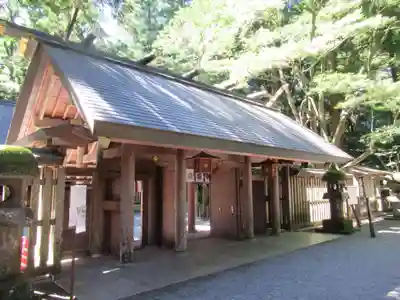 天岩戸神社の山門・神門
