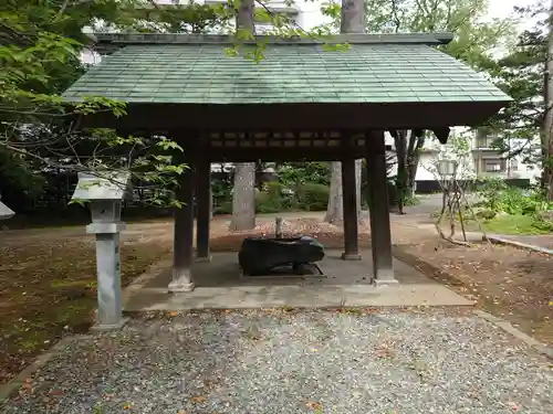 信濃神社の手水舎
