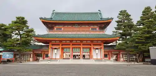 平安神宮の山門