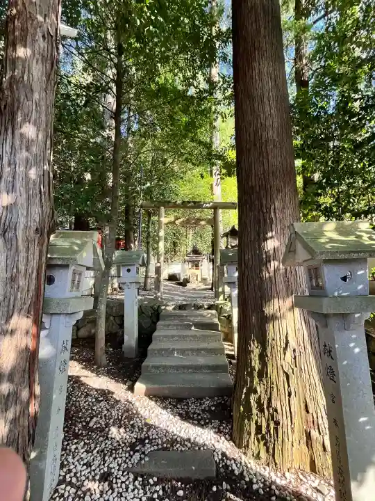 墨坂神社の{uncategorized: "未分類", other: "その他", undefined: "問題あり", building: "その他建物", grave: "お墓", sacred_gate: "鳥居", guardian: "狛犬", statue: "像", buddha: "仏像", history: "歴史", nature: "自然", garden: "庭園", animal: "動物", pagoda: "塔", temizu: "手水舎", mountain_gate: "山門・神門", sanctuary: "本殿・本堂", subordinate: "末社・摂社", art: "芸術", scenery: "景色", jizo: "地蔵", ema: "絵馬", goshuin: "御朱印", omikuji: "おみくじ", items: "授与品その他", amulet: "お守り", goshuincho: "御朱印帳", eats: "食事", festival: "お祭り", votive_dance: "神楽", shichigosan: "七五三参", wedding: "結婚式", experience: "体験その他", initially: "初詣", around: "周辺", anti_infection: "感染症対策"}