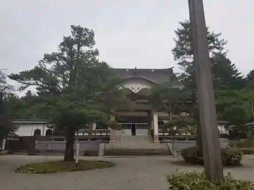 立山寺の本殿・本堂