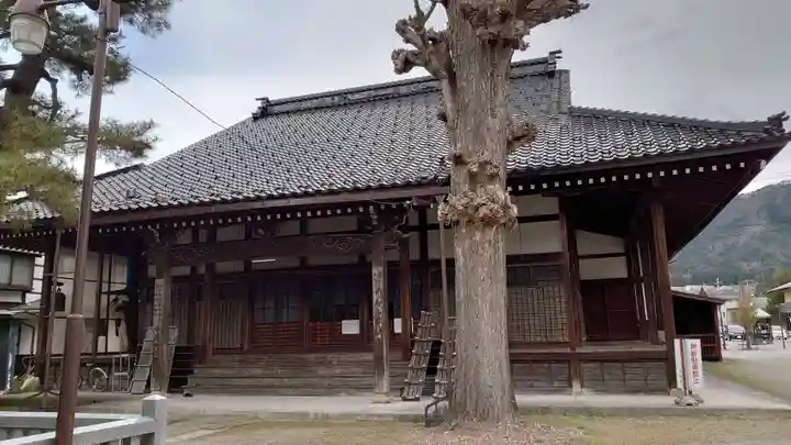 誓願寺の本殿・本堂