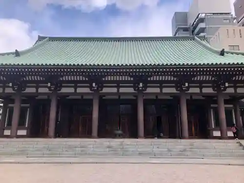 東長寺の本殿