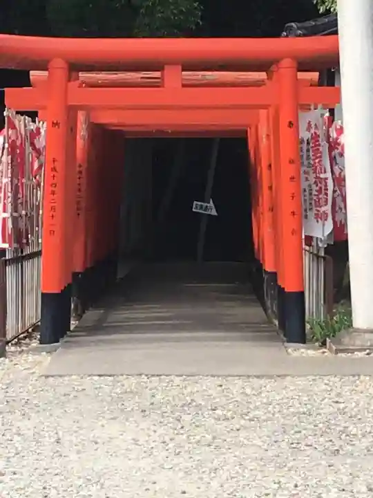 生玉稲荷神社の鳥居