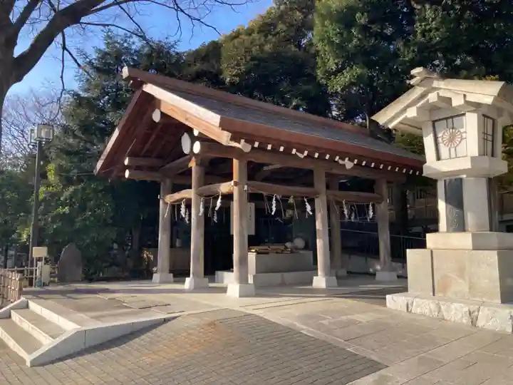 東郷神社の手水舎
