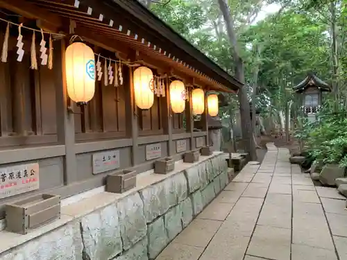 検見川神社の末社