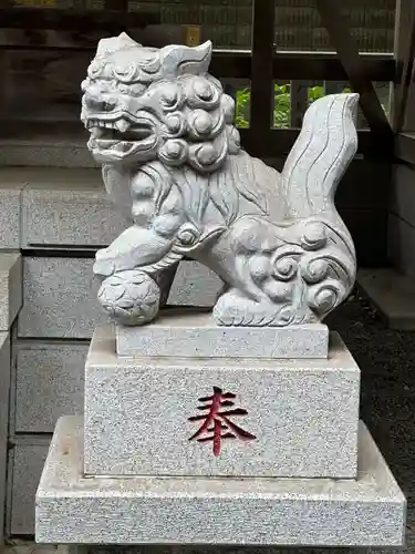 印内八坂神社の狛犬