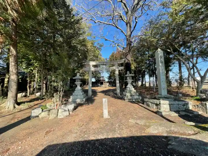 八幡神社(田中江)の{uncategorized: "未分類", other: "その他", undefined: "問題あり", building: "その他建物", grave: "お墓", sacred_gate: "鳥居", guardian: "狛犬", statue: "像", buddha: "仏像", history: "歴史", nature: "自然", garden: "庭園", animal: "動物", pagoda: "塔", temizu: "手水舎", mountain_gate: "山門・神門", sanctuary: "本殿・本堂", subordinate: "末社・摂社", art: "芸術", scenery: "景色", jizo: "地蔵", ema: "絵馬", goshuin: "御朱印", omikuji: "おみくじ", items: "授与品その他", amulet: "お守り", goshuincho: "御朱印帳", eats: "食事", festival: "お祭り", votive_dance: "神楽", shichigosan: "七五三参", wedding: "結婚式", experience: "体験その他", initially: "初詣", around: "周辺", anti_infection: "感染症対策"}