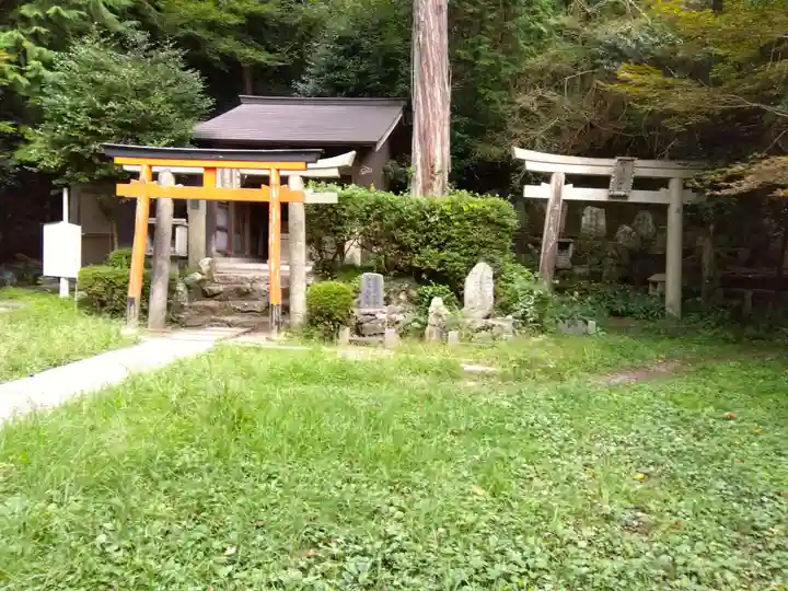白玉稲荷神社(滋賀県)