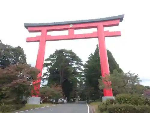 霧島神宮の鳥居