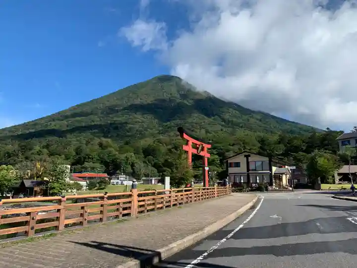 日光二荒山神社中宮祠の鳥居