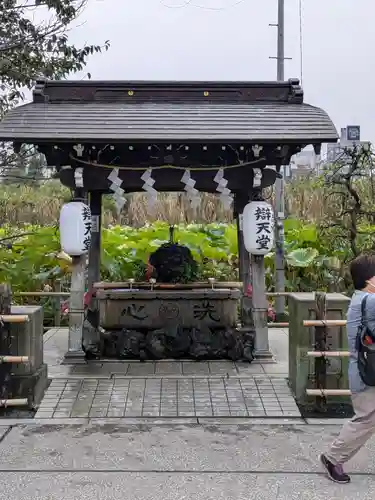 寛永寺不忍池弁天堂の手水舎