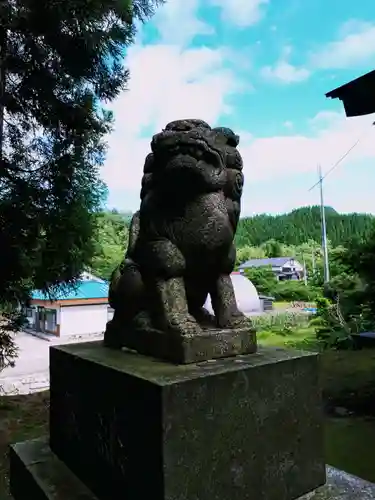 七滝神社の狛犬