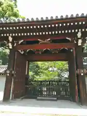 青蓮院門跡の山門