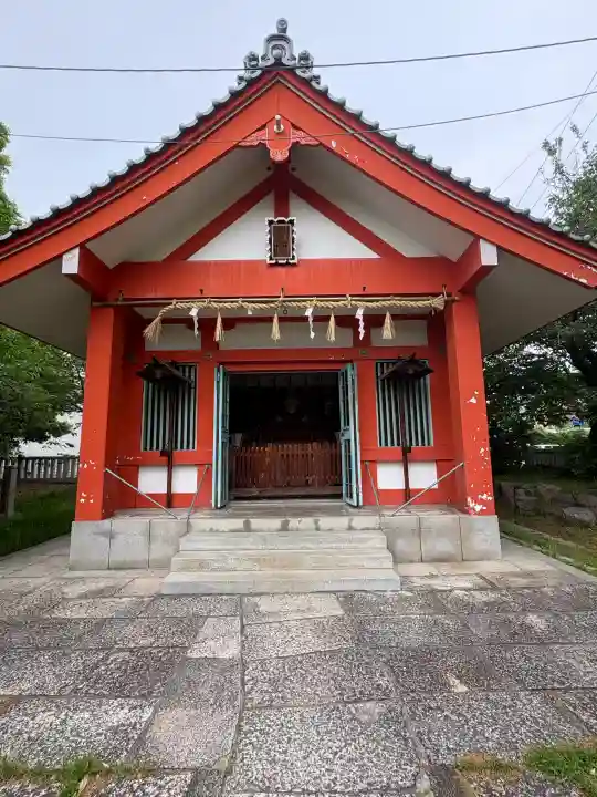 土佐稲荷神社の{uncategorized: "未分類", other: "その他", undefined: "問題あり", building: "その他建物", grave: "お墓", sacred_gate: "鳥居", guardian: "狛犬", statue: "像", buddha: "仏像", history: "歴史", nature: "自然", garden: "庭園", animal: "動物", pagoda: "塔", temizu: "手水舎", mountain_gate: "山門・神門", sanctuary: "本殿・本堂", subordinate: "末社・摂社", art: "芸術", scenery: "景色", jizo: "地蔵", ema: "絵馬", goshuin: "御朱印", omikuji: "おみくじ", items: "授与品その他", amulet: "お守り", goshuincho: "御朱印帳", eats: "食事", festival: "お祭り", votive_dance: "神楽", shichigosan: "七五三参", wedding: "結婚式", experience: "体験その他", initially: "初詣", around: "周辺", anti_infection: "感染症対策"}