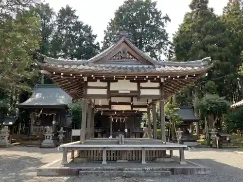 天皇神社の本殿