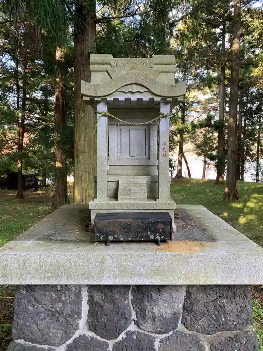 冨士御室浅間神社の末社・摂社