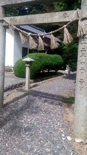 海士潜女神社の鳥居