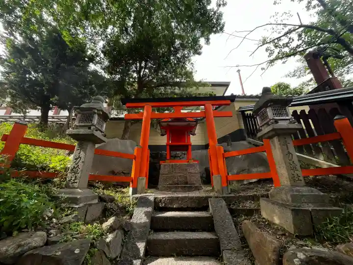 手力雄神社(春日大社境外末社)の{uncategorized: "未分類", other: "その他", undefined: "問題あり", building: "その他建物", grave: "お墓", sacred_gate: "鳥居", guardian: "狛犬", statue: "像", buddha: "仏像", history: "歴史", nature: "自然", garden: "庭園", animal: "動物", pagoda: "塔", temizu: "手水舎", mountain_gate: "山門・神門", sanctuary: "本殿・本堂", subordinate: "末社・摂社", art: "芸術", scenery: "景色", jizo: "地蔵", ema: "絵馬", goshuin: "御朱印", omikuji: "おみくじ", items: "授与品その他", amulet: "お守り", goshuincho: "御朱印帳", eats: "食事", festival: "お祭り", votive_dance: "神楽", shichigosan: "七五三参", wedding: "結婚式", experience: "体験その他", initially: "初詣", around: "周辺", anti_infection: "感染症対策"}