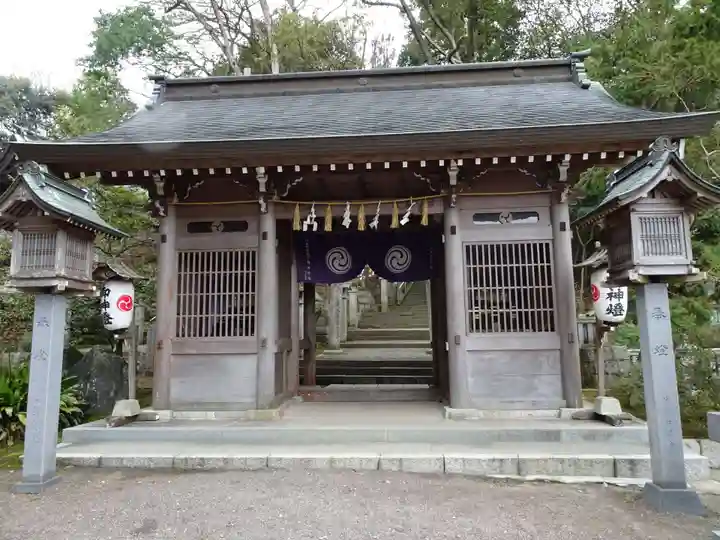 宇佐神社の山門・神門