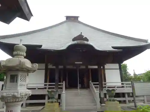 星谷寺の本殿・本堂
