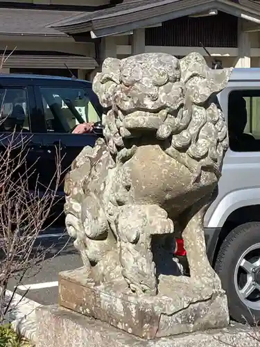 三重縣護國神社の狛犬