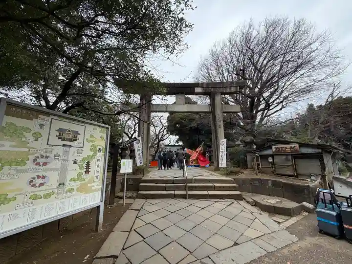 上野東照宮の{uncategorized: "未分類", other: "その他", undefined: "問題あり", building: "その他建物", grave: "お墓", sacred_gate: "鳥居", guardian: "狛犬", statue: "像", buddha: "仏像", history: "歴史", nature: "自然", garden: "庭園", animal: "動物", pagoda: "塔", temizu: "手水舎", mountain_gate: "山門・神門", sanctuary: "本殿・本堂", subordinate: "末社・摂社", art: "芸術", scenery: "景色", jizo: "地蔵", ema: "絵馬", goshuin: "御朱印", omikuji: "おみくじ", items: "授与品その他", amulet: "お守り", goshuincho: "御朱印帳", eats: "食事", festival: "お祭り", votive_dance: "神楽", shichigosan: "七五三参", wedding: "結婚式", experience: "体験その他", initially: "初詣", around: "周辺", anti_infection: "感染症対策"}