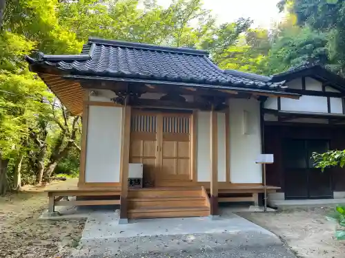 大山祇神社奥の院 生樹の御門の{uncategorized: "未分類", other: "その他", undefined: "問題あり", building: "その他建物", grave: "お墓", sacred_gate: "鳥居", guardian: "狛犬", statue: "像", buddha: "仏像", history: "歴史", nature: "自然", garden: "庭園", animal: "動物", pagoda: "塔", temizu: "手水舎", mountain_gate: "山門・神門", sanctuary: "本殿・本堂", subordinate: "末社・摂社", art: "芸術", scenery: "景色", jizo: "地蔵", ema: "絵馬", goshuin: "御朱印", omikuji: "おみくじ", items: "授与品その他", amulet: "お守り", goshuincho: "御朱印帳", eats: "食事", festival: "お祭り", votive_dance: "神楽", shichigosan: "七五三参", wedding: "結婚式", experience: "体験その他", initially: "初詣", around: "周辺", anti_infection: "感染症対策"}