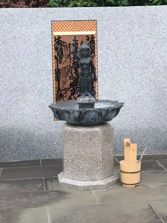 西之坊のその他建物