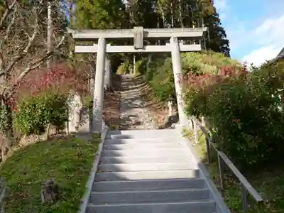 八幡神社(鹿折)の鳥居
