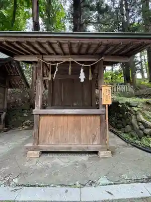 諏訪大社下社春宮の末社・摂社