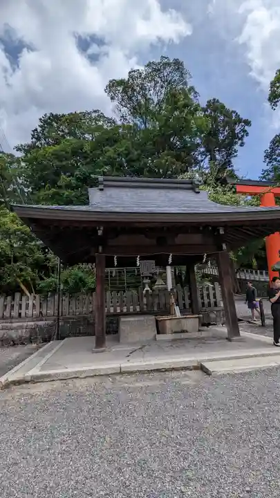 吉田神社の手水舎
